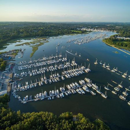 Mercury Yacht Harbour And Holiday Park Bursledon Kültér fotó