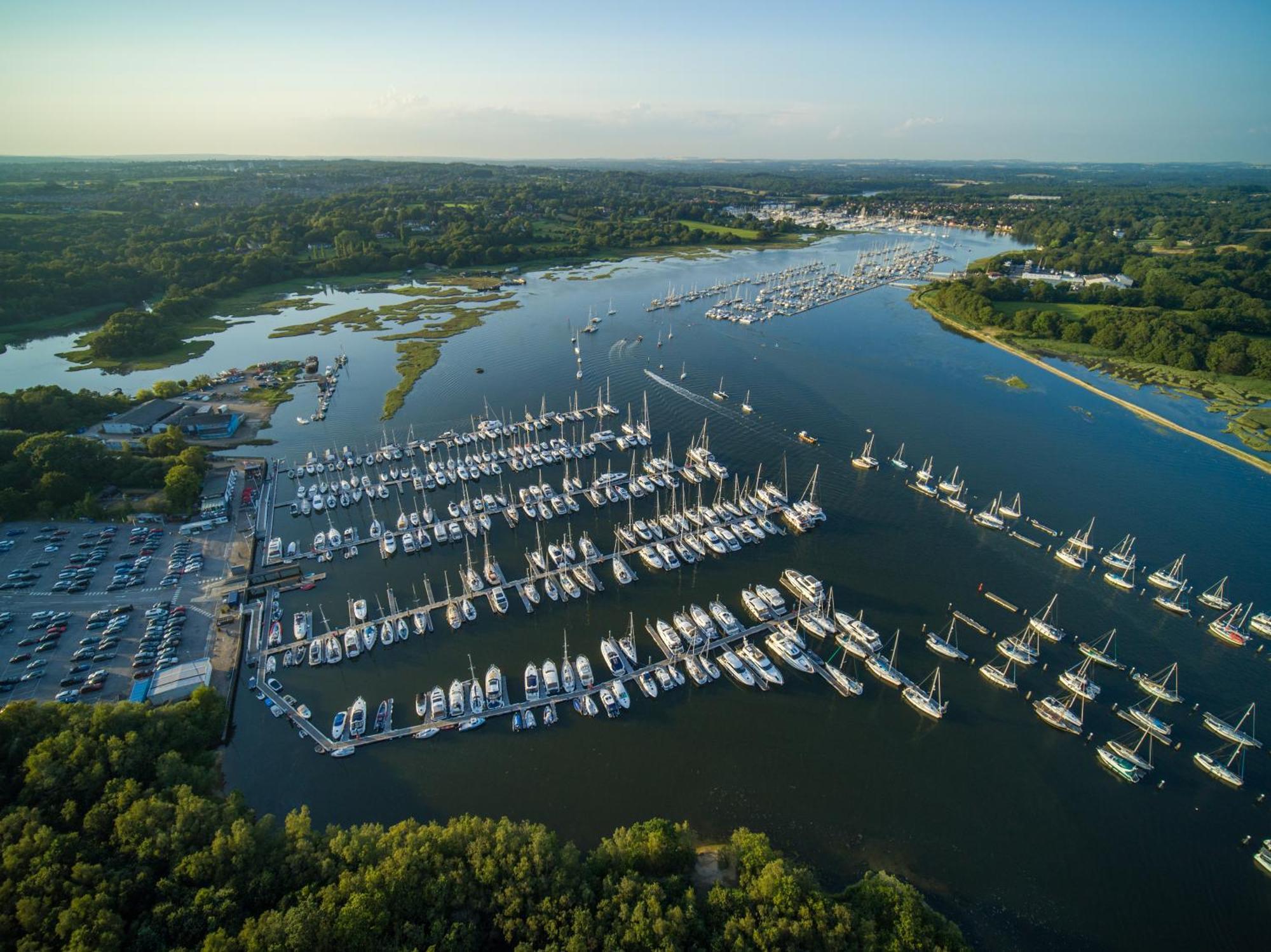 Mercury Yacht Harbour And Holiday Park Bursledon Kültér fotó