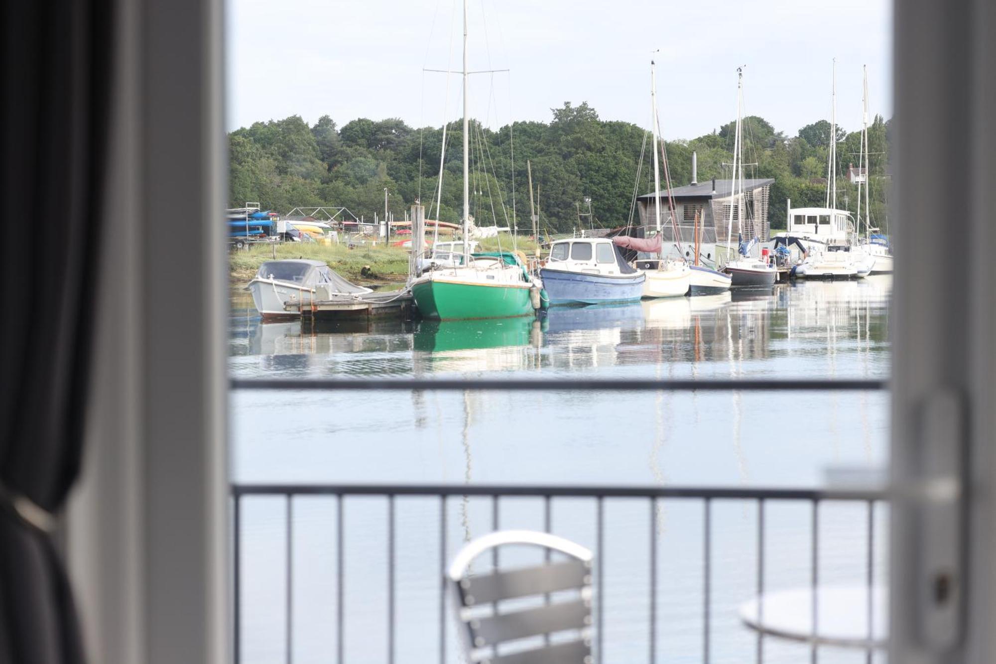 Mercury Yacht Harbour And Holiday Park Bursledon Kültér fotó