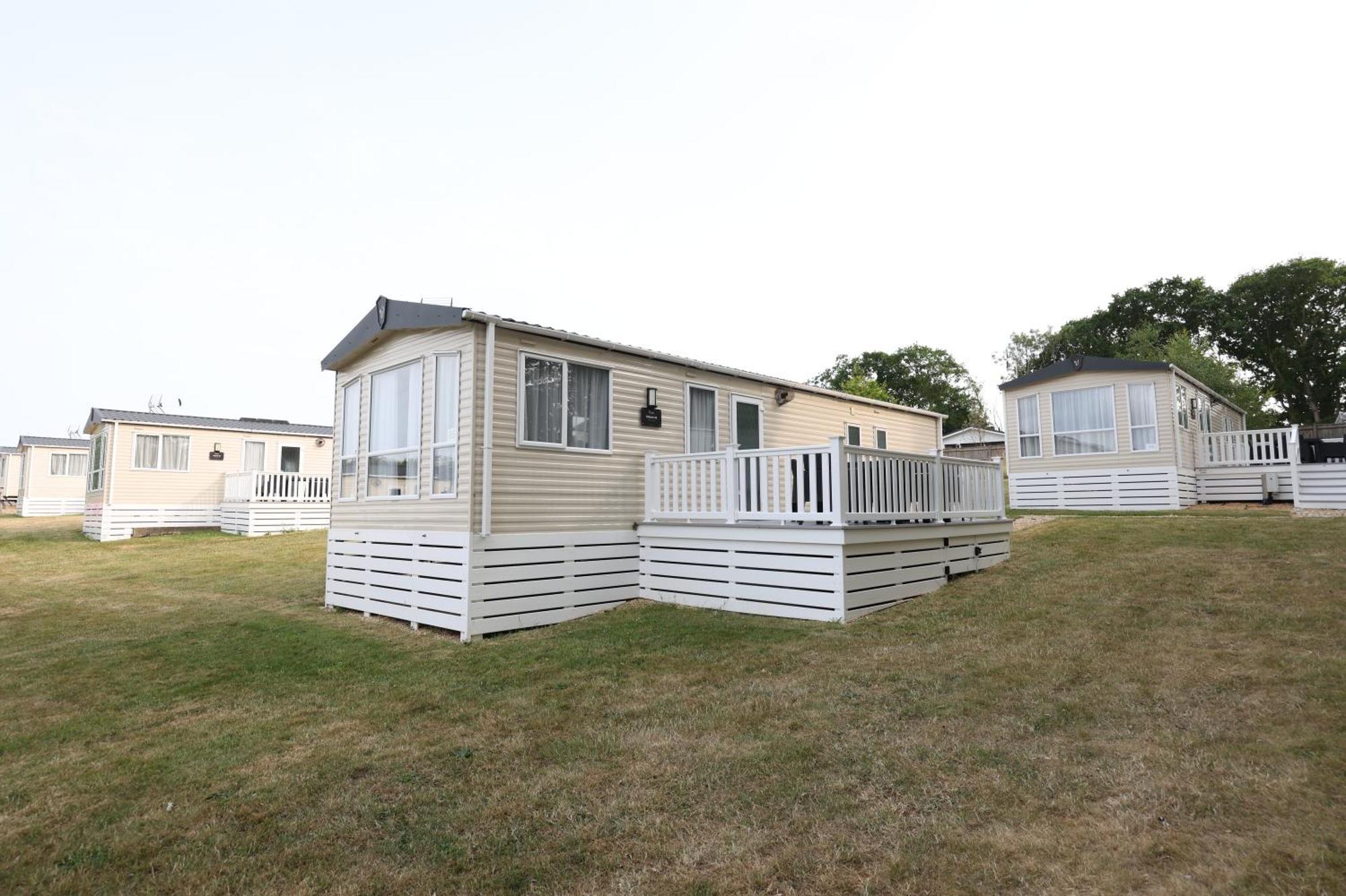 Mercury Yacht Harbour And Holiday Park Bursledon Kültér fotó